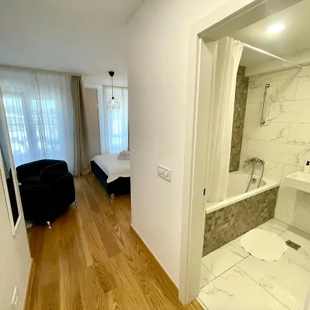 Appartement - Stan Na Dan Novi Beograd, Parking 5 Evra Dan