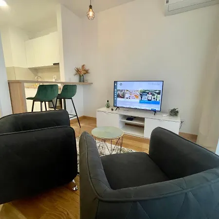 Appartement - Stan Na Dan Novi Beograd, Parking 5 Evra Dan Belgrado